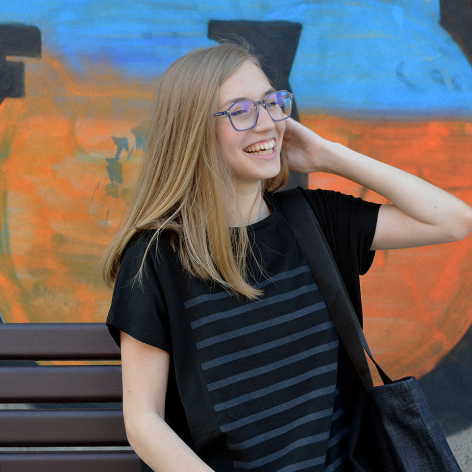 Majica "Bez reči", crna